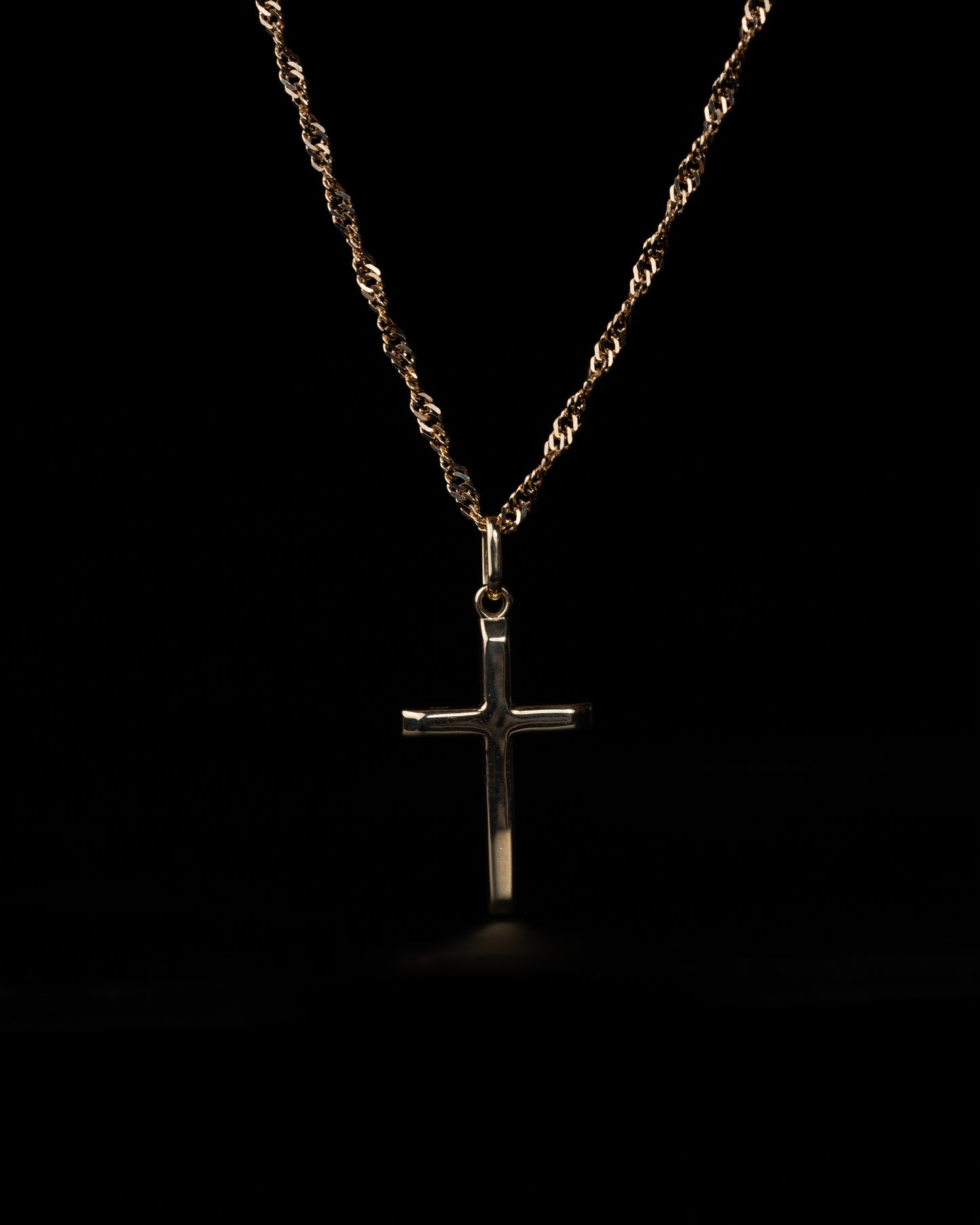 Cross necklace - 18K Gold